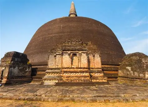 Rankoth Vehera Stupa Polonnaruwa